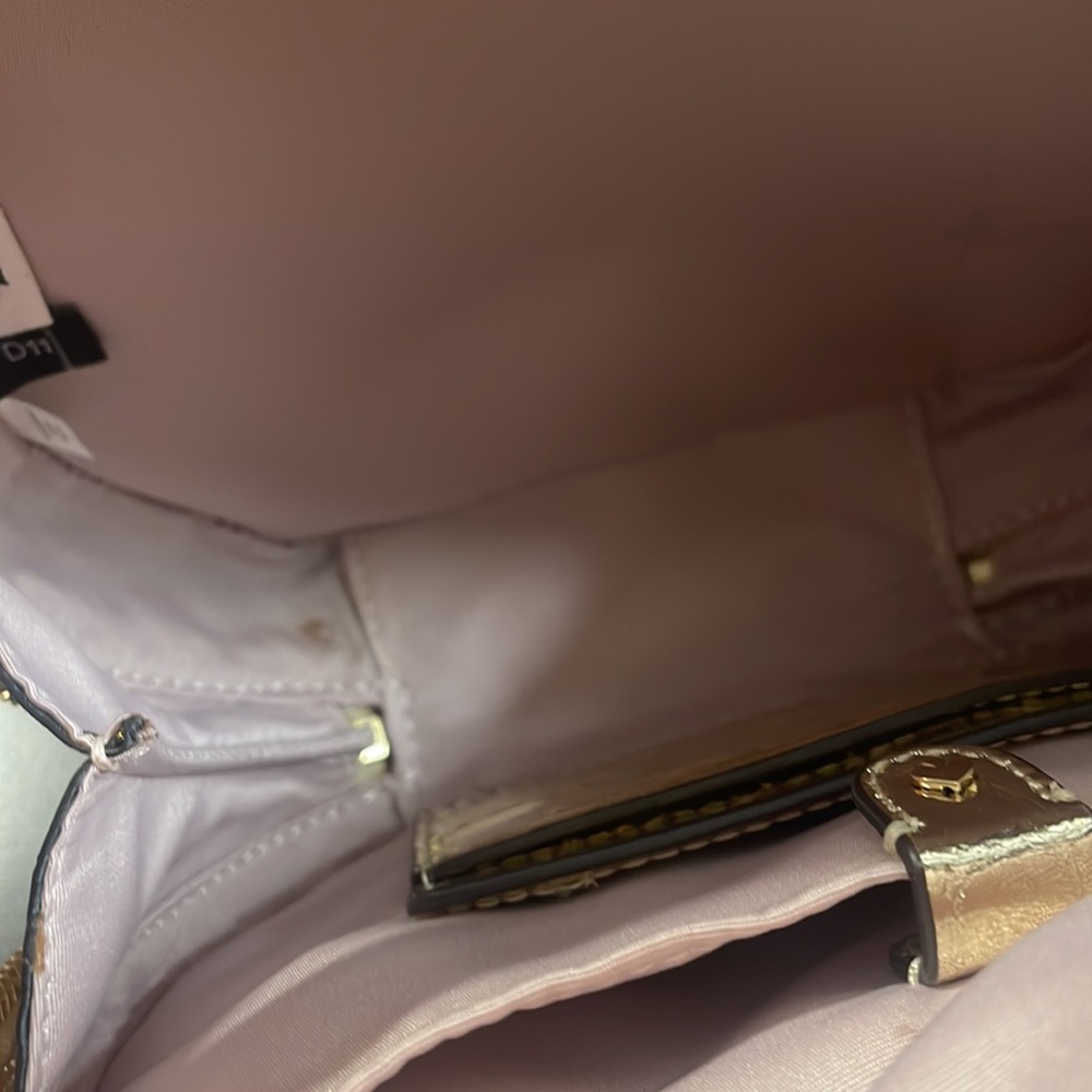 Kate Spade Andi Metallic Canteen Bag - Picture 10 of 11